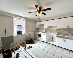 **PORT DALHOUSIE** RENOVATED 1 Bed Unit!!