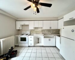 **PORT DALHOUSIE** RENOVATED 1 Bed Unit!!