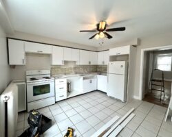 **PORT DALHOUSIE** RENOVATED 1 Bed Unit!!