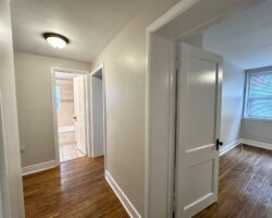 **PORT DALHOUSIE** RENOVATED 1 Bed Unit!!