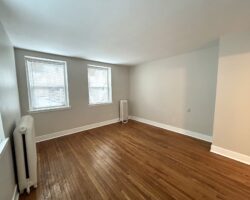 **PORT DALHOUSIE** RENOVATED 1 Bed Unit!!