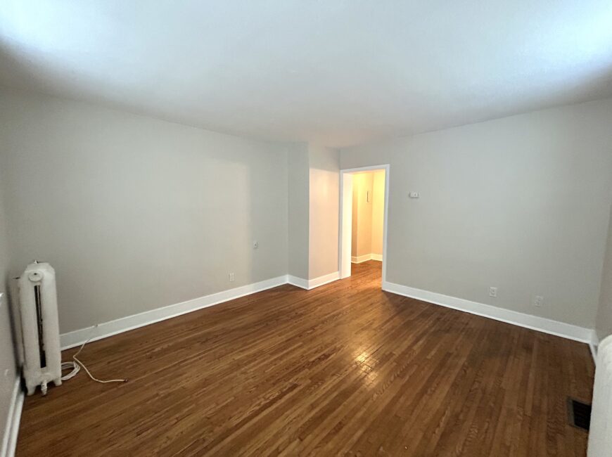 **PORT DALHOUSIE** RENOVATED 1 Bed Unit!!