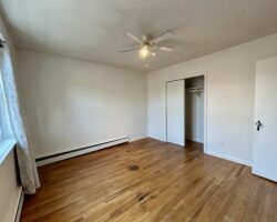 **PORT DALHOUSIE** Spacious 2 Bedroom Unit!!
