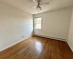 **PORT DALHOUSIE** Spacious 2 Bedroom Unit!!