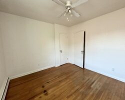 **PORT DALHOUSIE** Spacious 2 Bedroom Unit!!