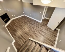 **NORTH END** 1 Bed Plus Den Apartment!!