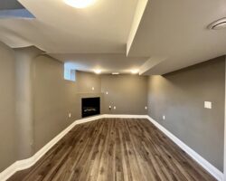 **NORTH END** 1 Bed Plus Den Apartment!!
