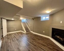 **NORTH END** 1 Bed Plus Den Apartment!!