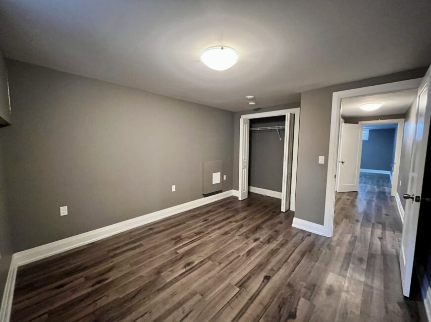 **NORTH END** 1 Bed Plus Den Apartment!!