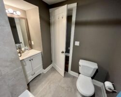 **NORTH END** 1 Bed Plus Den Apartment!!