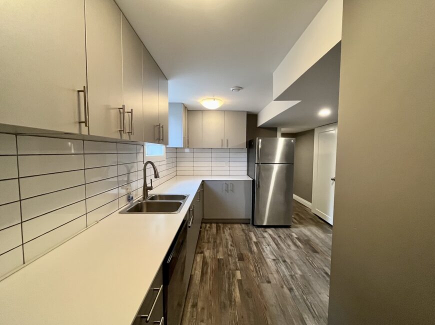 **NORTH END** 1 Bed Plus Den Apartment!!