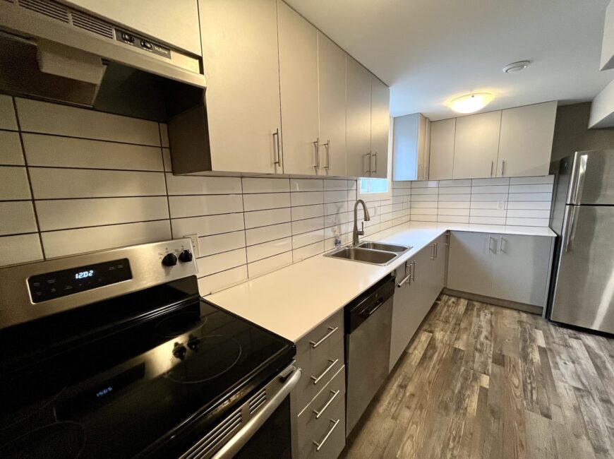 **NORTH END** 1 Bed Plus Den Apartment!!