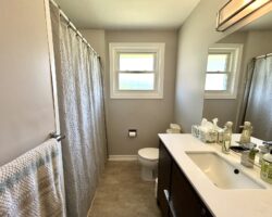 **NORTH END** 3 Bedroom Detached Home!!