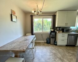 **NORTH END** 3 Bedroom Detached Home!!