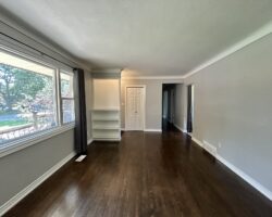 **NORTH END** 3 Bedroom Detached Home!!