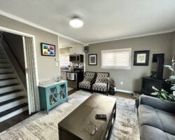 **DETACHED UNIT** 1 Bedroom in North End!!