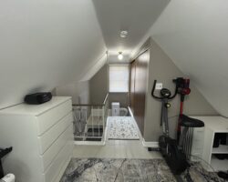**DETACHED UNIT** 1 Bedroom in North End!!